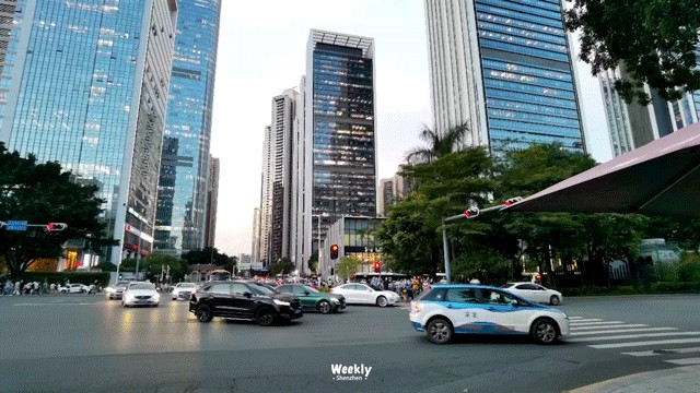 在南山科技园，被掏空的年轻人来到按摩店充电回血